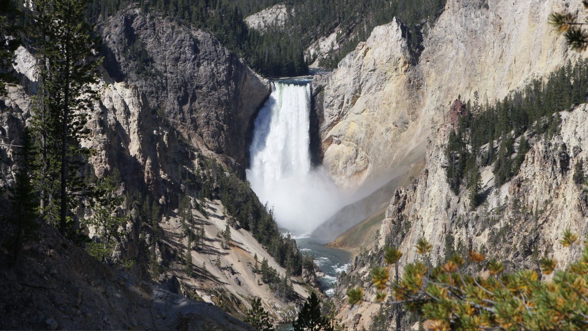 yellowstone - cachoeira- RSMTours